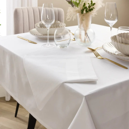 Hotel Table Cloth